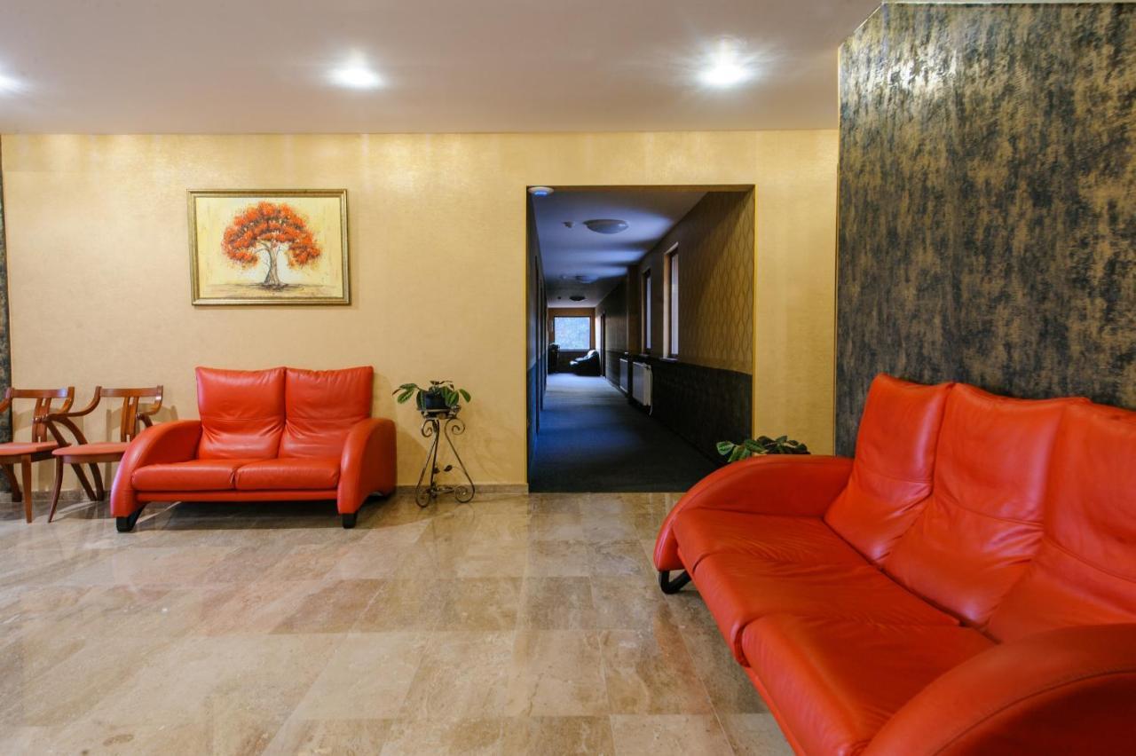 Пиргуля Hotel Miladinowzi Екстериор снимка