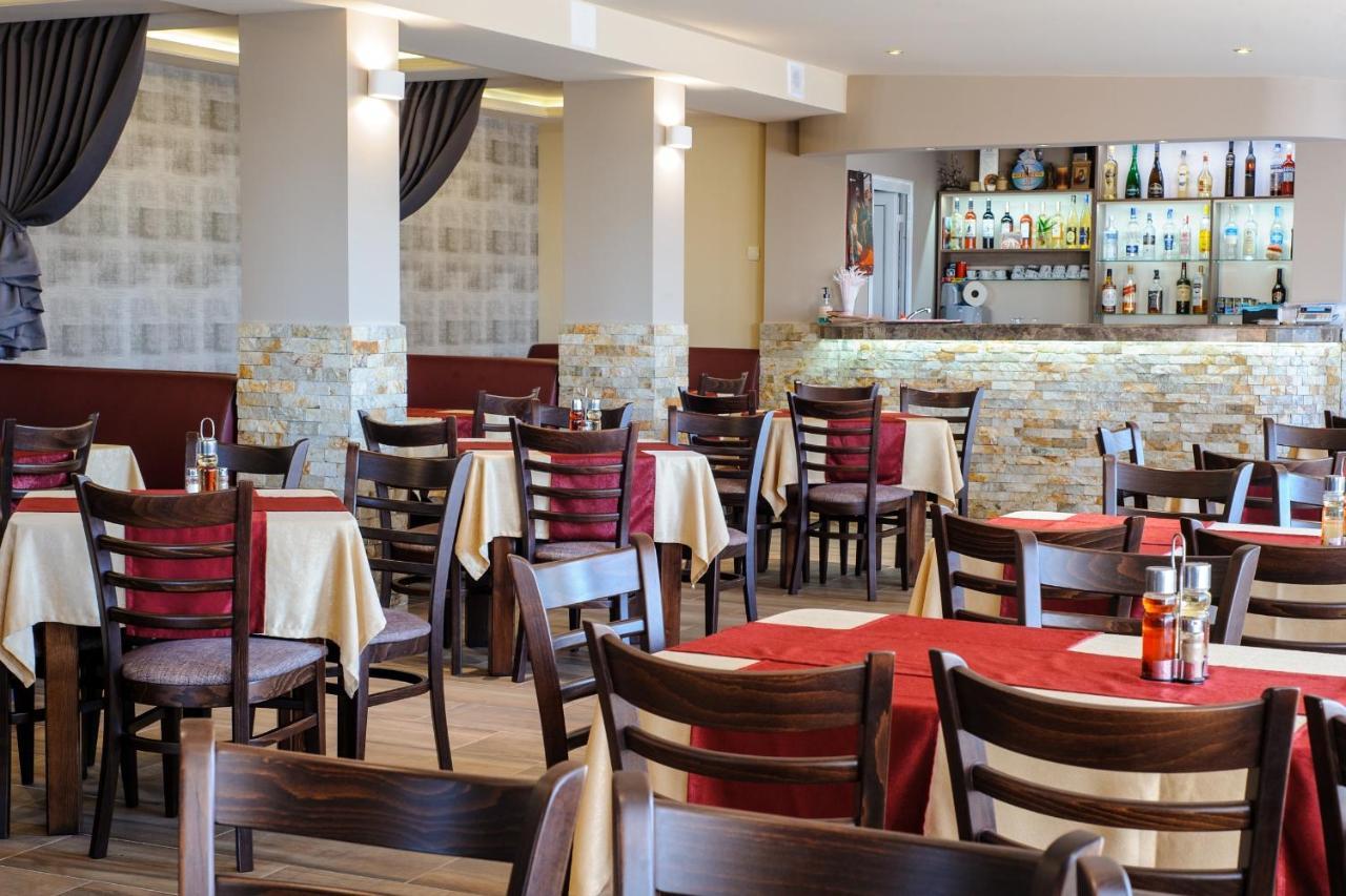 Пиргуля Hotel Miladinowzi Екстериор снимка